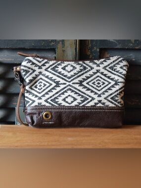 Myra Bag Clutch with Aztec Design
